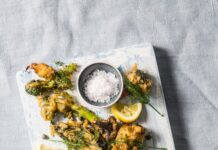 고혈압 예방을 위한 저염 식단의 중요성 green and brown vegetables