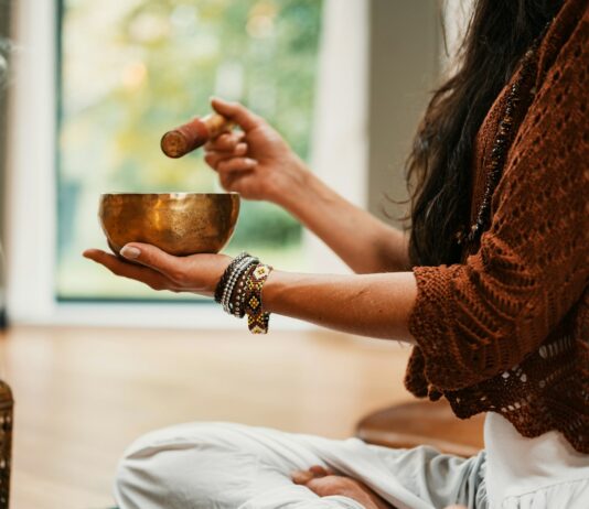 만성 피로 극복! 자신을 위한 치유의 길 woman in brown knit sweater holding brown ceramic cup